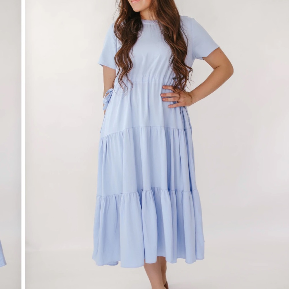 Blue midi tierd dress size small